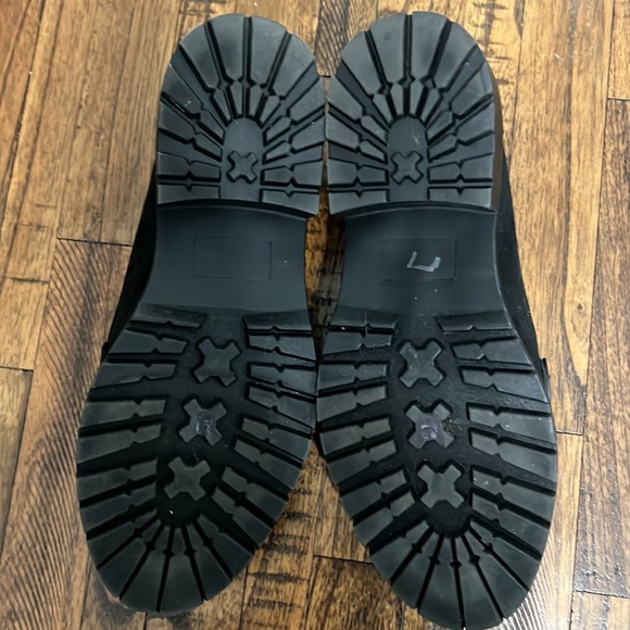 Diba Suede Loafers black with low lugged sole and toes gold tassels Size 7 - Picture 10 of 12